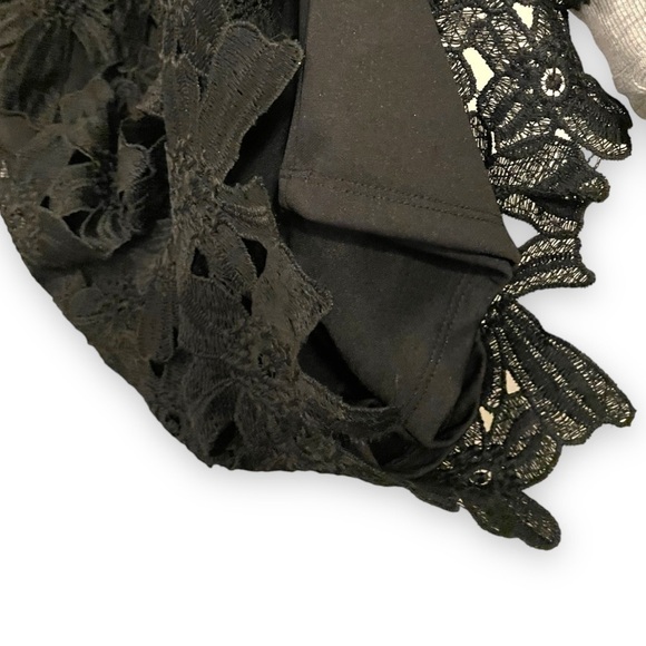 ASTR The Label | Sleeveless Black Lace Overay Cocktail Dress | Size XS - Picture 10 of 11